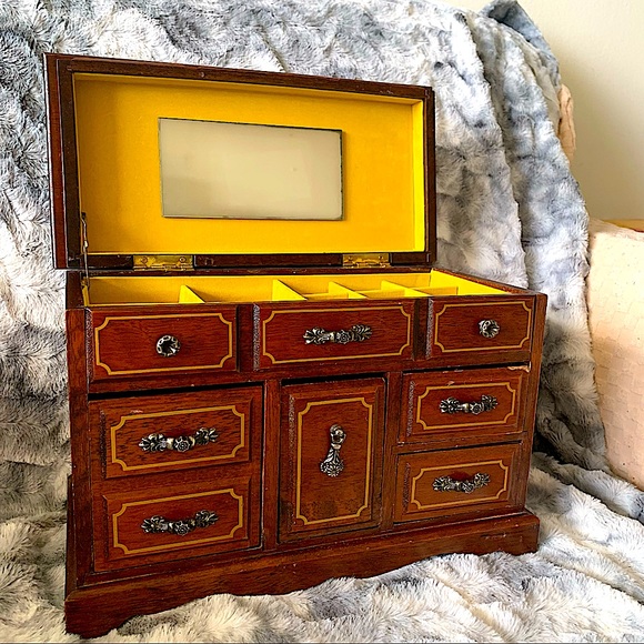 Vintage Other - “You Light Up My Life” Debbie Boone Vintage Wooden Jewelry Music Box